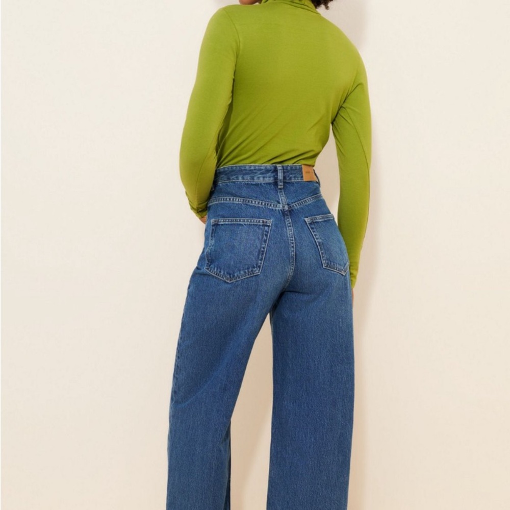 Stylish High Rise Blue Jeans for Women